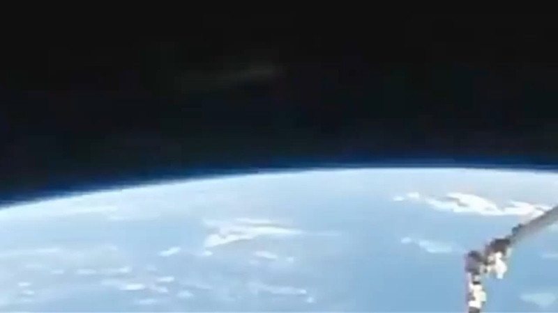 UFO Structure Sighted From ISS ( 17 April 2021