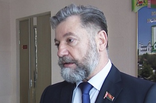 Марка прапанавала адкрыць  Цюмені завод па вырабе абутку ()