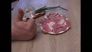 Как засолить сало (грудинку) вкусно. Как перезарядить мельницу из под перца и приправ.