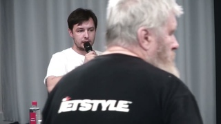 Артист-ток фотографа и художника Артема Суркова