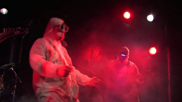 Gutalax Sucking Cock of a Vietnam Veteran, Assborn Live at Grindweh Vol
