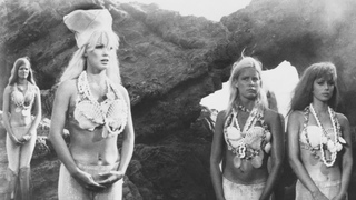 Voyage to the Planet of Prehistoric Women (1968) - Space crew in prehistoric creatures. 1:19:36
