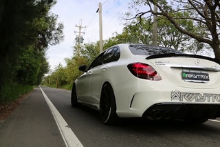 Mercedes C450 AMG (W205) 4Matic Armytrix Exhaust - Flyby, Revs & Launch Control Sounds