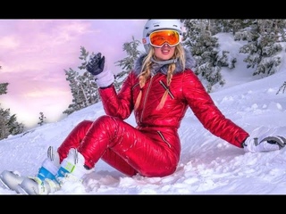 Shiny ski overalls and shiny puffy down jackets (Serhio Parrero, Domenica, Moncler)