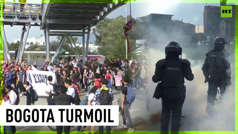Molotov cocktails vs. tear gas, Colombia s Bogota rocked by student