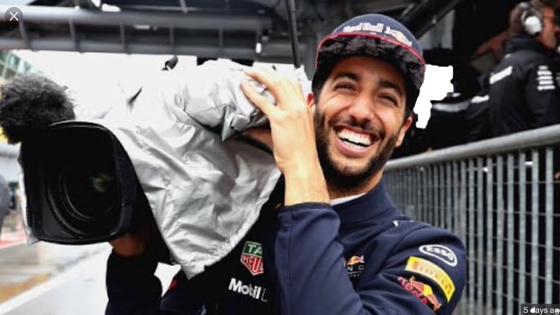 Daniel Ricciardo films Mercedes
