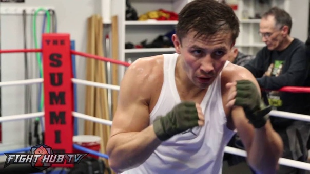 Gennady Golovkin shadow boxing one week away from Dominic Wade