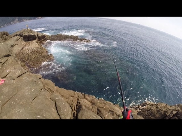 Intro to iso fishing (rock fishing), by ferry, in Japan with Go Pro