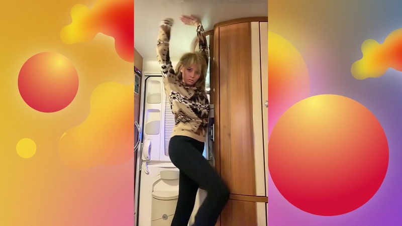 Кристина Асмус танцевала стриптиз на камеру но мужчинам