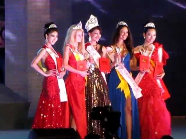 17th Miss Tourism Queen of the Year International 2011 World Final URVASHI RAUTELA,