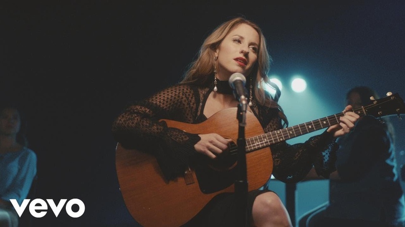 Caitlyn Smith This Town Is Killing Me ( Official Music