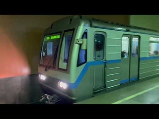Электропоезд 81-717/714.6 на станции Волжская