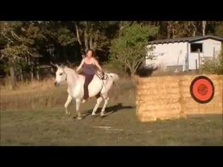 Katie and Jebe: reinless riding and horseback archery.