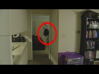 Ghost girl caught on Video (Paranormal activity tape 3)