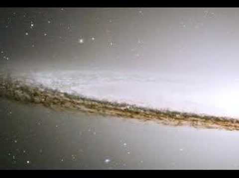 M104 or NGC 4594 Sombrero Galaxy, zoom and pan