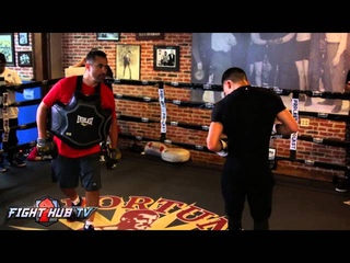 Evgeny Gradovich vs. Oscar Valdez Full Video- Complete Valdez mitt workout