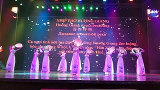 VIETNAM. GALINA DANCE SHOW NHA TRANG. Дыхание ароматной реки.