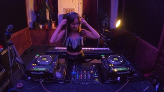 Dj Amelisa - Forest room Progressive house mix