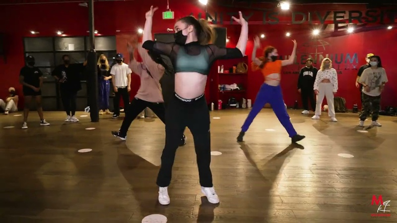 Busta Rhymes Light Your Ass On Fire ft. Pharrell , Choreography by Sienna