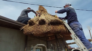 Крыша из камыша. Мельница из АРТ бетона часть 2