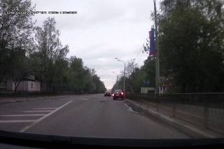 Объехал дохлую кошку