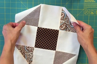 Video tutorial: Disappearing shoofly block - variation 3