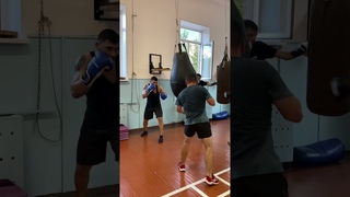 БОКС Работа по снарядам #shorts