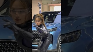 затащила всю презентацию.shorts. баба робот производит наш завод #sorts #automobile
