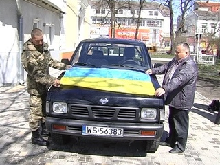 Коломияни відправили в АТО ще один автомобіль