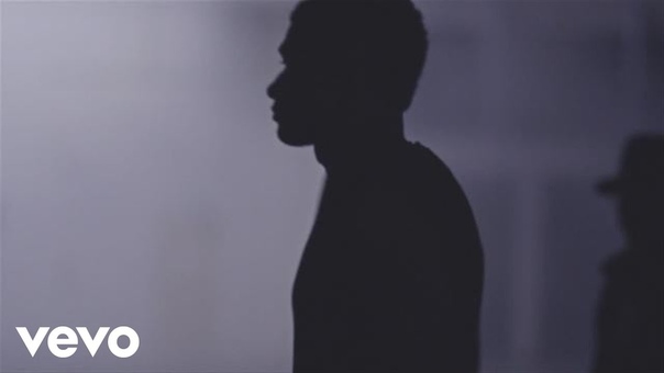 Usher Good Kisser ( Behind The
