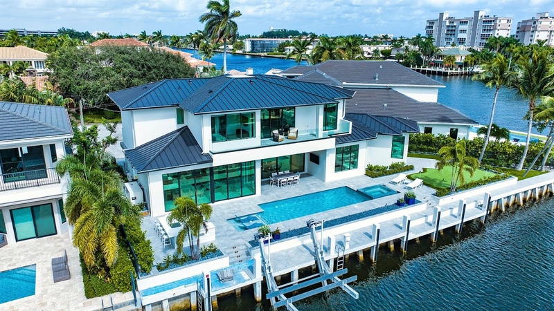 Modern Mansion in Delray Beach Florida, Waterfront Luxury