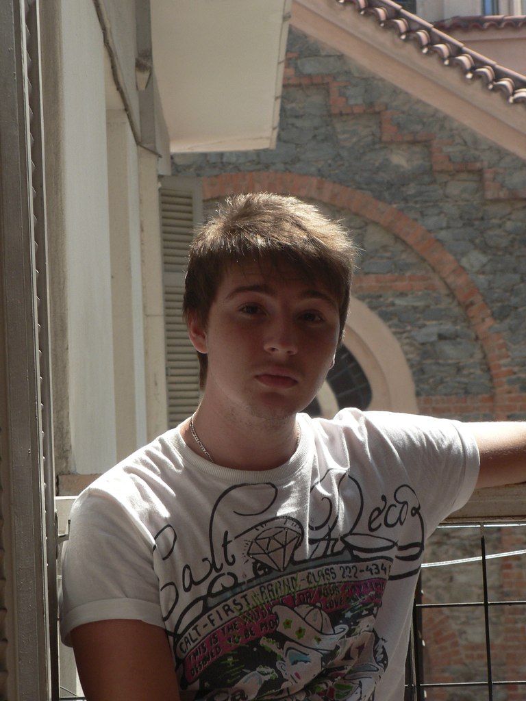 Roman Khmyrov | Москва