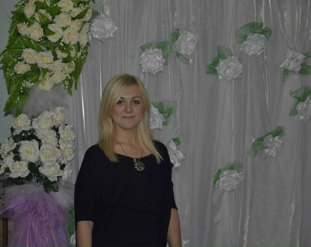 Олічка Красношлик | Бобринец