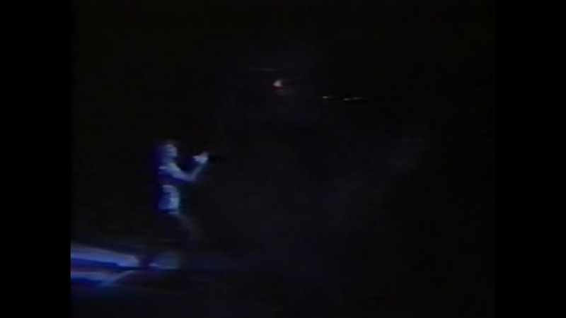VAN HALEN LIVE IN DEVORE.