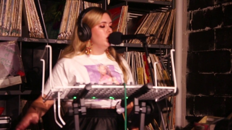 DENNIS Deeper ( Live From Garths Living