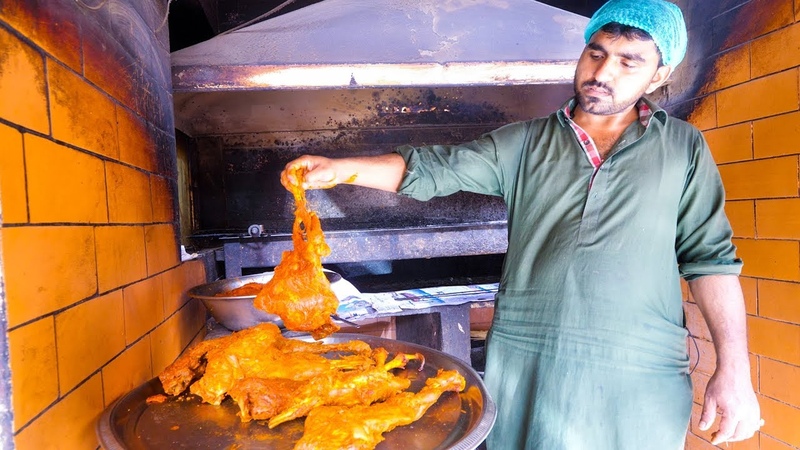 Pakistani Food 3 MUTTON LEGS Spicy Masala + Late Night STREET FOOD in Karachi,