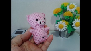 Хрюшка-брелок. Pig-keychain.  Amigurumi. Crochet.  Амигуруми. Игрушки крючком.