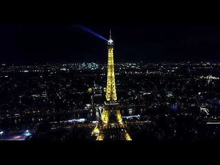 Эйфелева башня ночью. Париж, Франция.     Night Eiffel tower. Paris, France.
