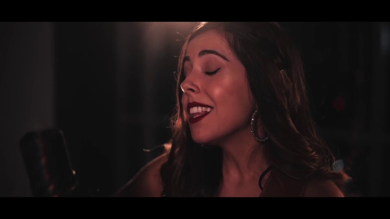 Ellen Louise Solo Acoustic Singer Guitarist For Hire