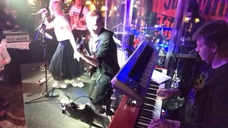FUNKYES MONKEYS - SIMPLE THE BEST (COVER)