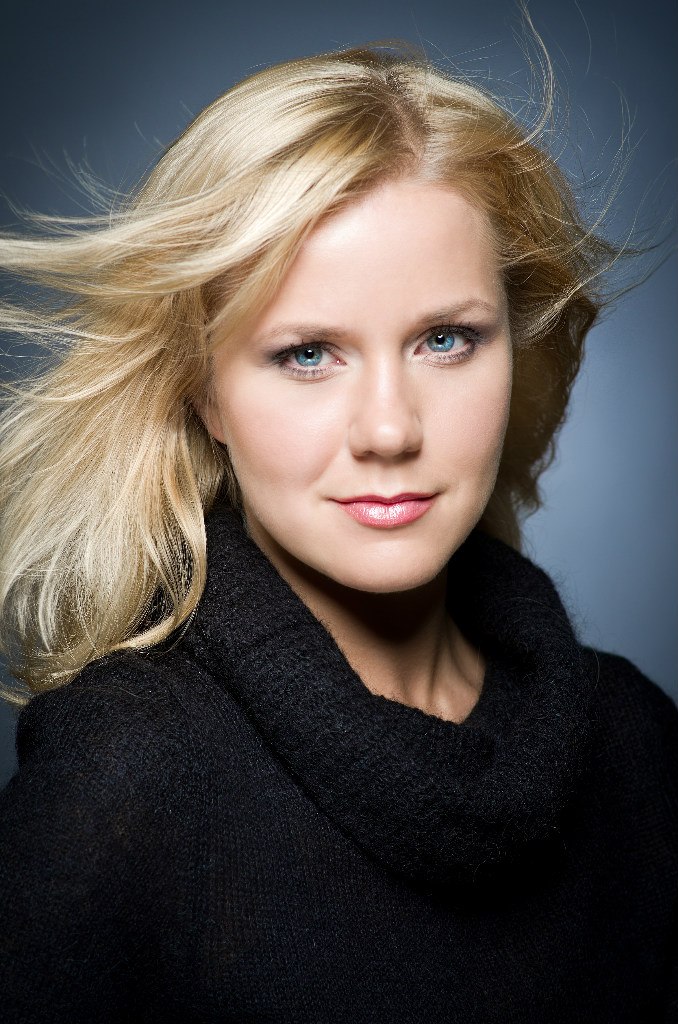 Анна Кумачёва | Lancaster