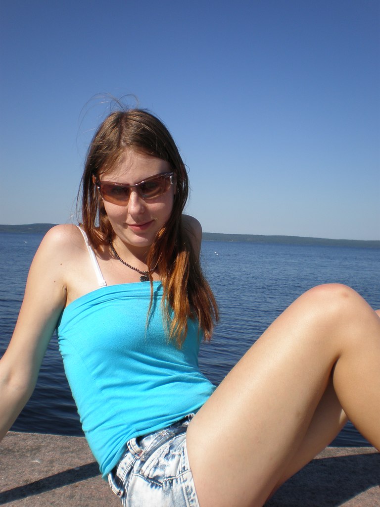 Лика Попова 