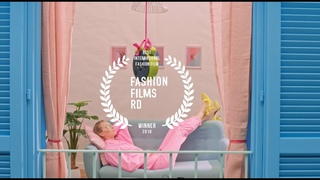 Star the buzz Fashion Film (Italia) |  GANADOR FFRD18