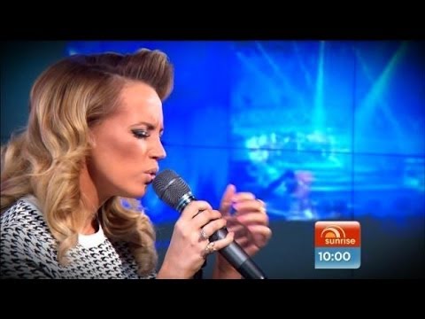 Samantha Jade Never Tear Us Apart ( Live at