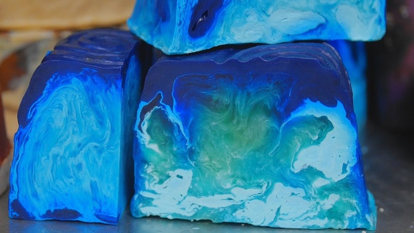 Lush How Its Made: Outback Mate