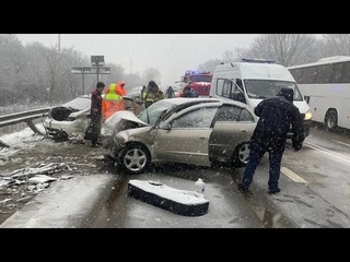 На Мерсе в Ниссан: три человека скончались в лобовом ДТП в Адыгее