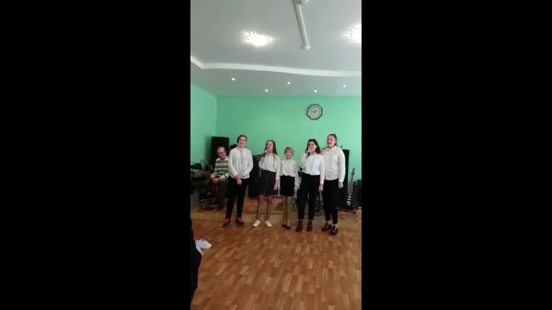 Школьницы тучи в