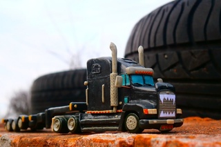 Freightliner FLD 120 Drozd RTC Scale model trucks