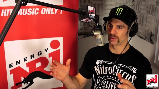 Josh Sheehan haastattelussa NRJ:n