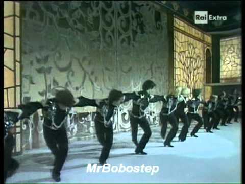 Сиртаки. Демис Руссос и Рафаэлла